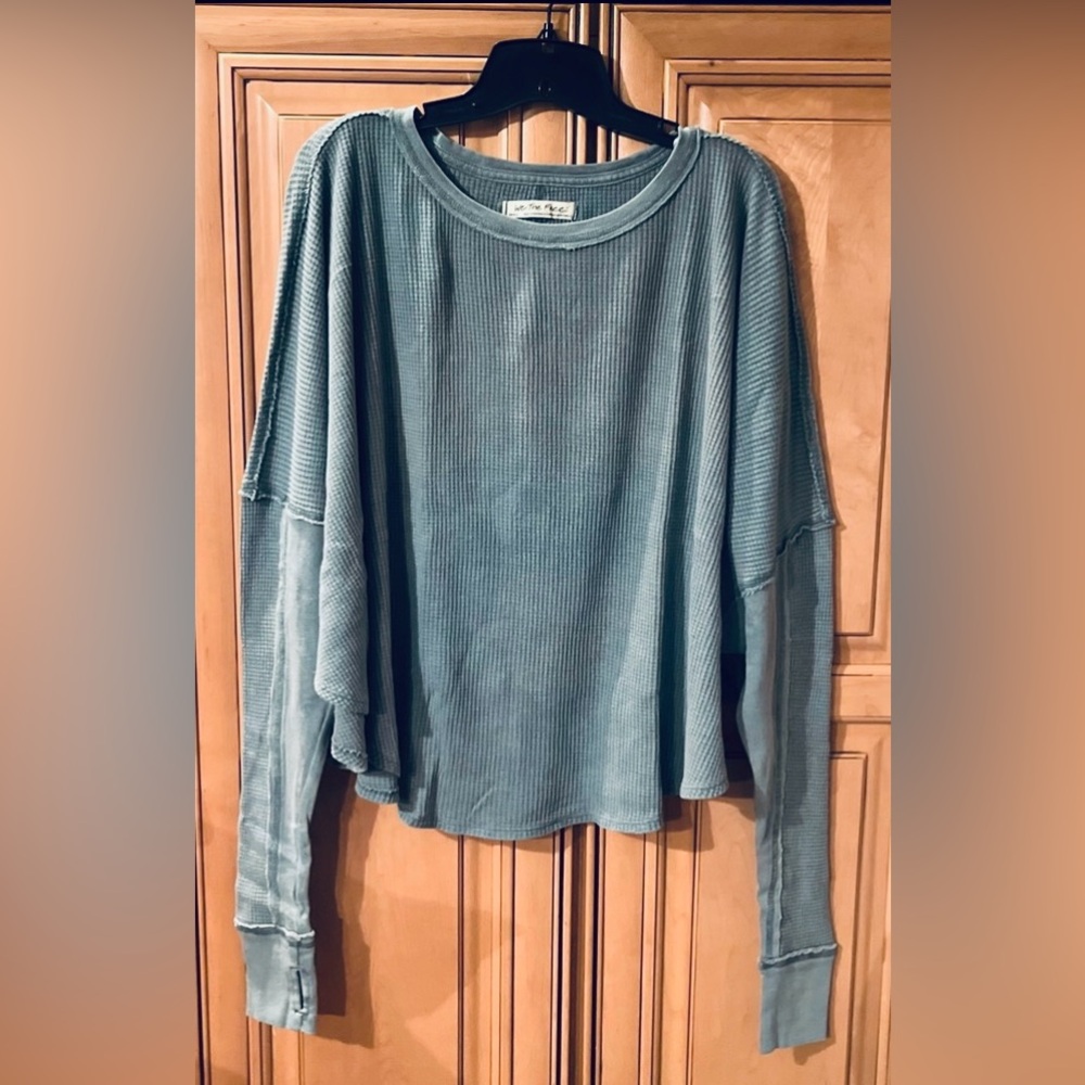 NWOT Free People Microphone Drop Thermal - Picture 9 of 16